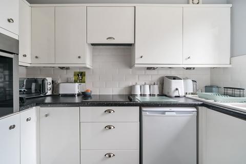 2 bedroom retirement property for sale, Candleford Gate, Tower Close, Liphook, Hampshire, GU30