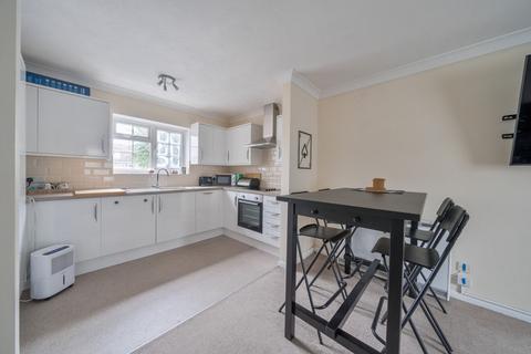 2 bedroom flat for sale, East Street, Selsey, PO20