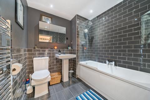 Flat 30, Tricorn House Miles Drive, London, SE28 0ND
