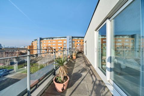 Flat 30, Tricorn House Miles Drive, London, SE28 0ND