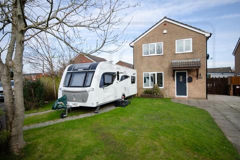 4 bedroom detached house for sale, Kingshaven Drive, Penwortham PR1