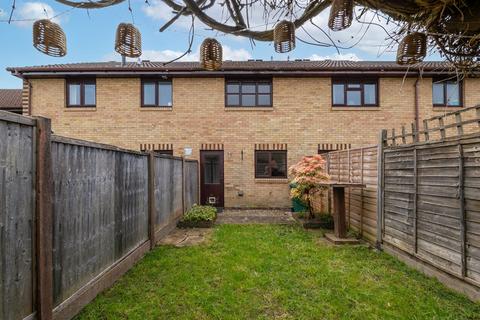 2 bedroom terraced house to rent, Churchfield Road, Reigate, RH2