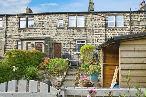 3 bedroom terraced house for sale, Grange Terrace, Yeadon, Leeds