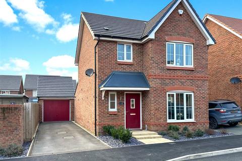 3 bedroom detached house for sale, Crocus Close, Middlebeck, Newark