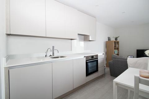 Studio for sale, Harefield Road, Panorama Apartments, UB8