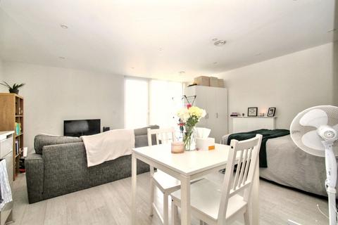 Studio for sale, Harefield Road, Panorama Apartments, UB8