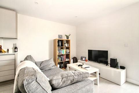Studio for sale, Harefield Road, Panorama Apartments, UB8