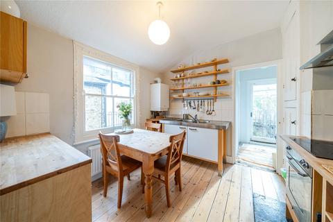 2 bedroom maisonette for sale, Wooler Street, London