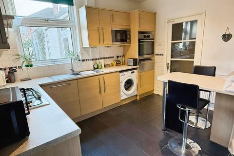 5 bedroom semi-detached house for sale, Woodbank Road, Knighton, Leicester, LE2