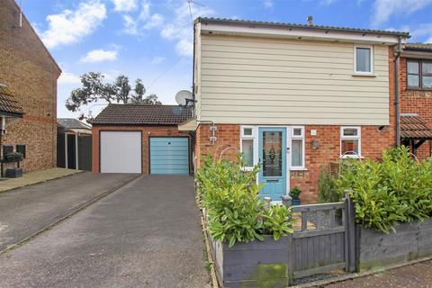 2 bedroom terraced house for sale, Suffolk Avenue, Leigh-On-Sea