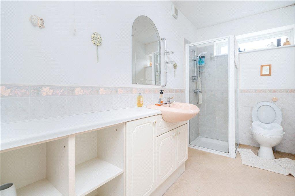 GF Shower Room