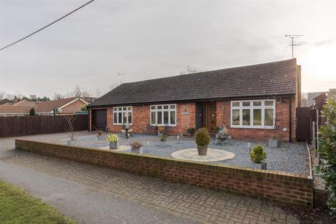 4 bedroom detached bungalow for sale, Riverside, Scotter