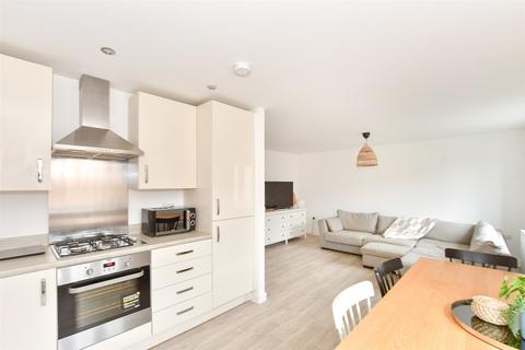 2 bedroom flat for sale, New Bridge Road, Cranleigh, Surrey