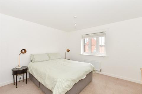 2 bedroom flat for sale, New Bridge Road, Cranleigh, Surrey