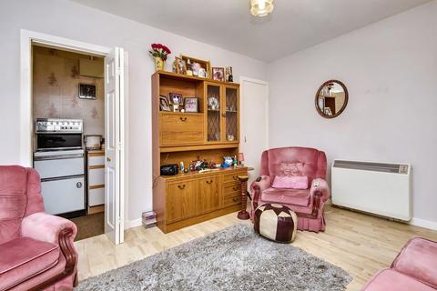 1 bedroom flat for sale, North Street, St Andrews, KY16