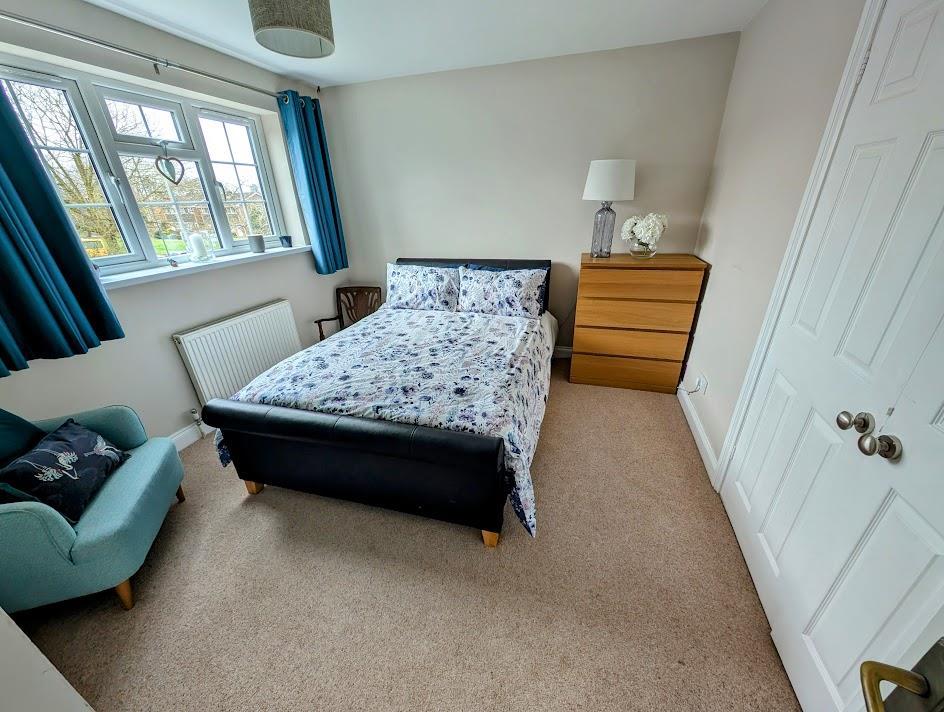 Bed 3.jpg