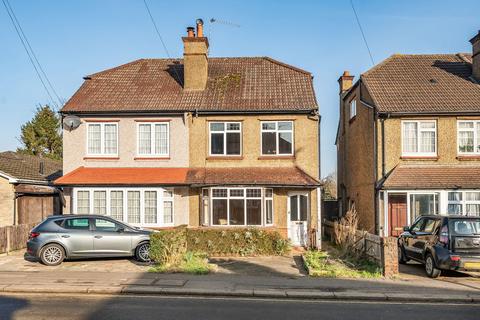 3 bedroom semi-detached house for sale, Chase Road, Epsom KT19