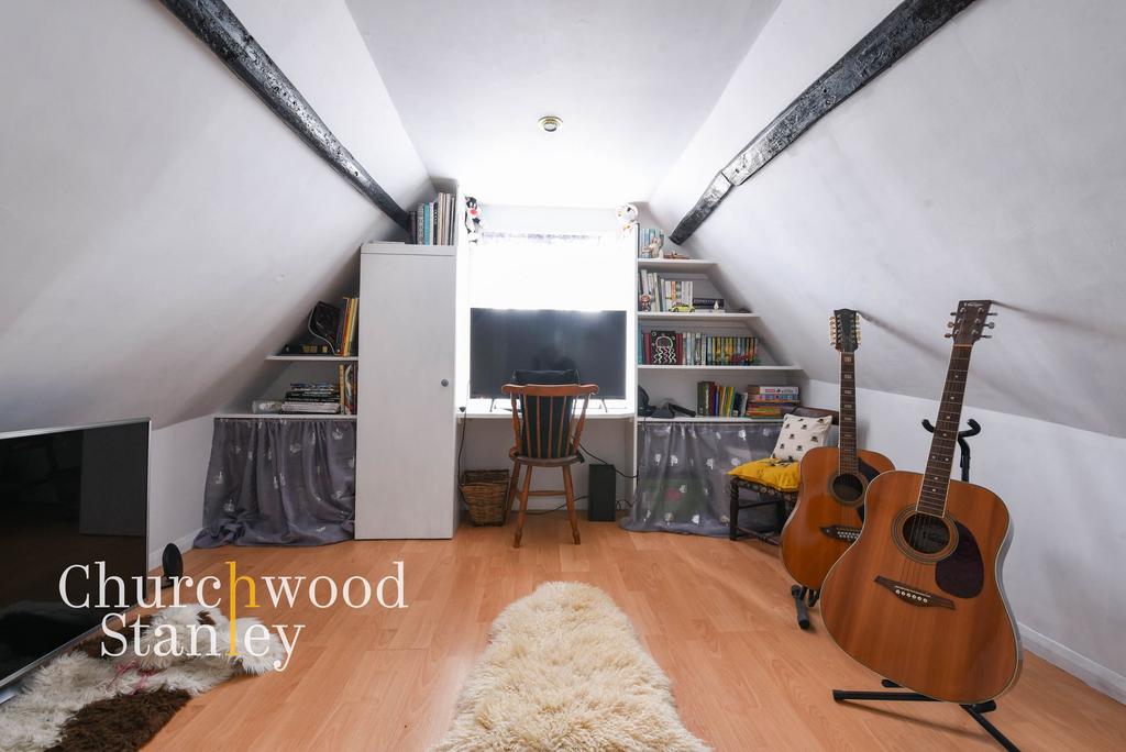 Fourth bedroom