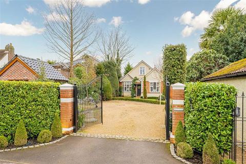 4 bedroom detached house for sale, The Friary, Windsor SL4