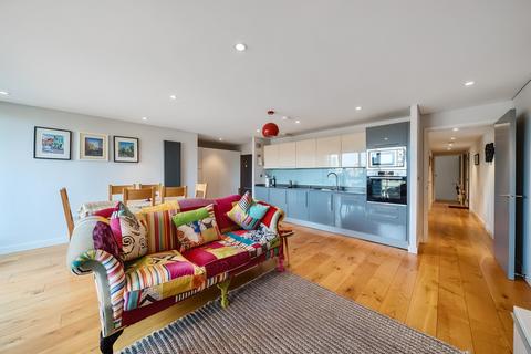 3 bedroom apartment for sale, Bermondsey Square, London