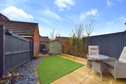 16 Hillside View, Chinnor, OX39 4DE