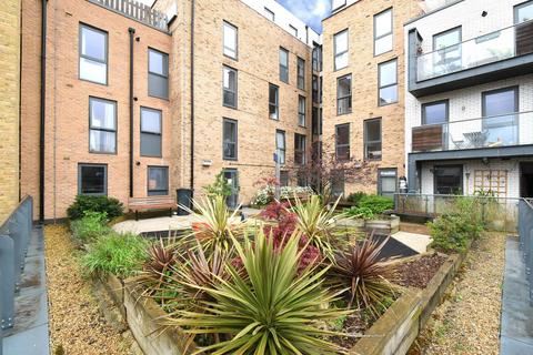 2 bedroom apartment for sale, Queens Road, Peckham, SE15 2EZ