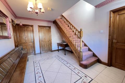 4 bedroom detached house for sale, The Walk, Aberdare CF44