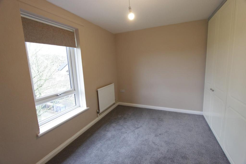 Bedroom 2.JPG