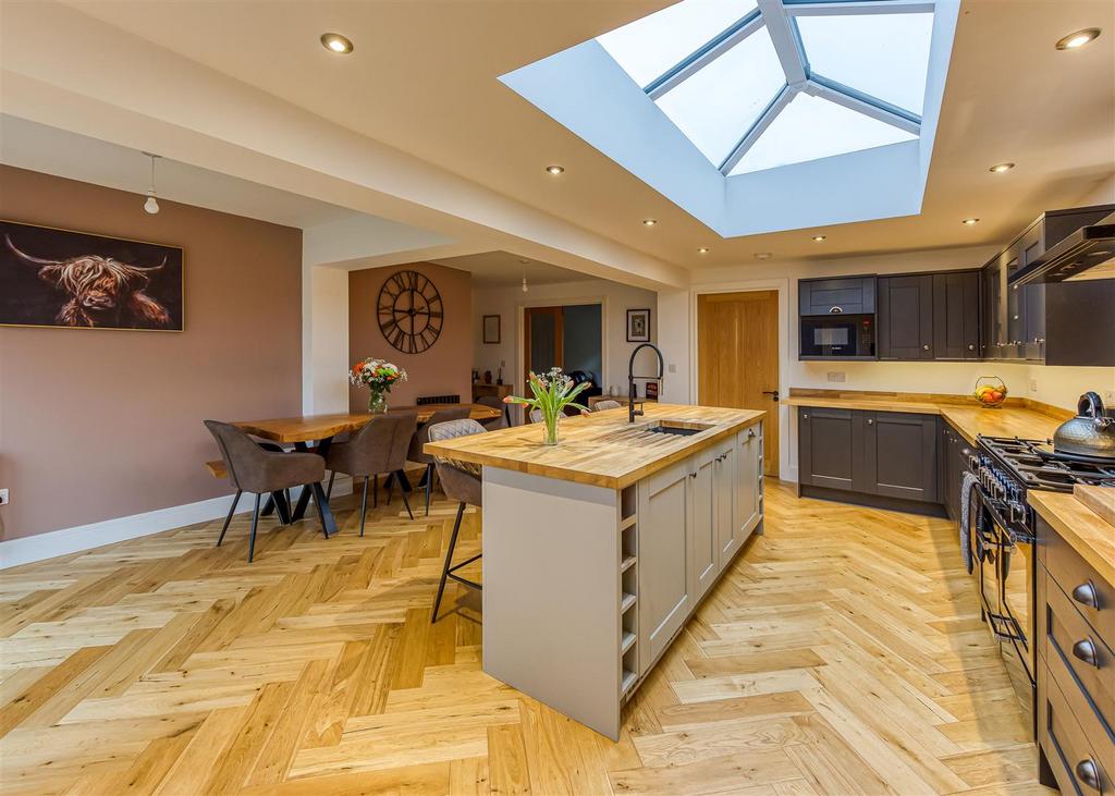 3 Bratch Lane-Kitchen.jpg
