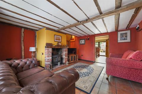3 bedroom cottage for sale, Queen Street, Great Oakley CO12