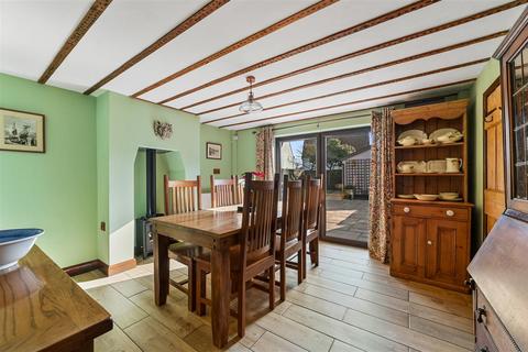 3 bedroom cottage for sale, Queen Street, Great Oakley CO12