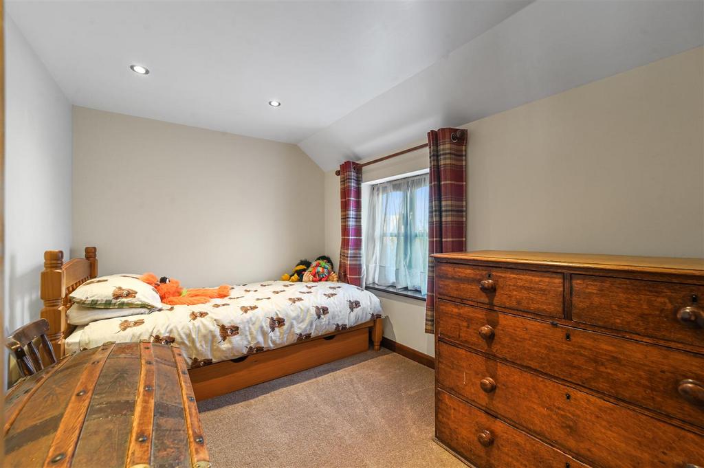 PT-RED-Plain Cottage-1.jpg