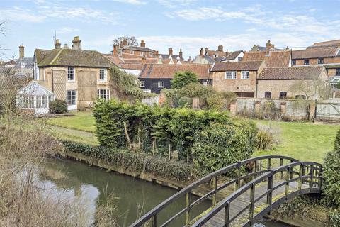 6 bedroom detached house for sale, Earsham Street, Bungay, Suffolk, NR35