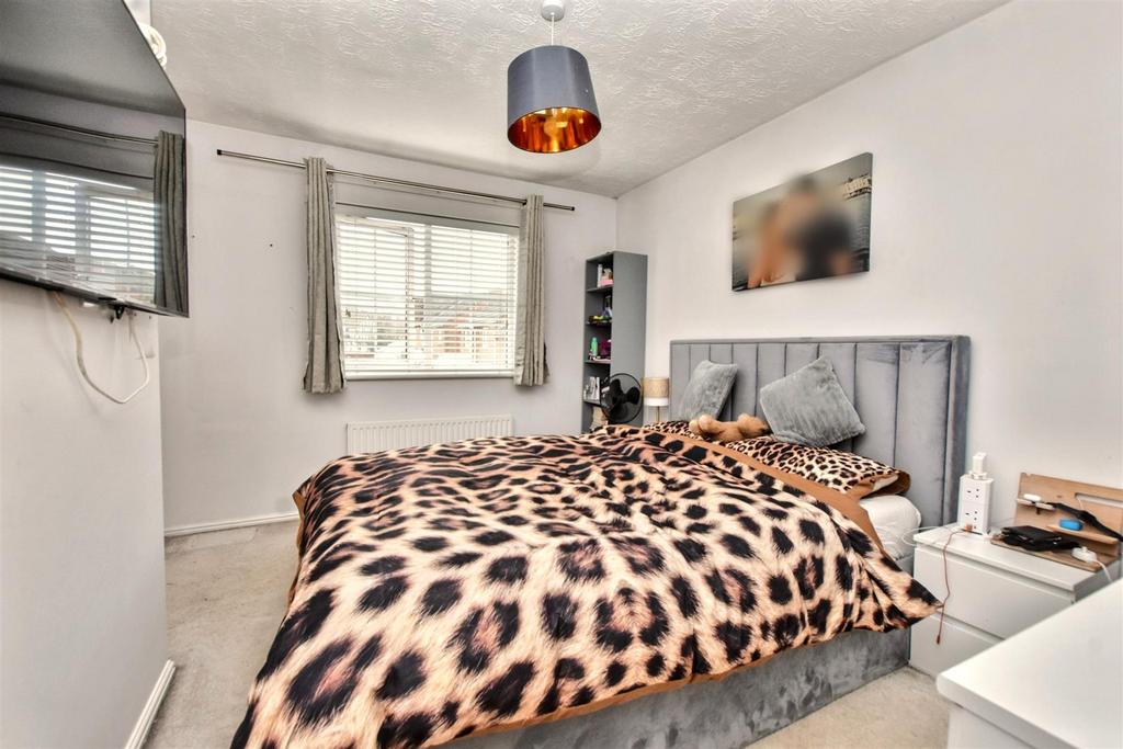 DSC 0650 blurred.jpg