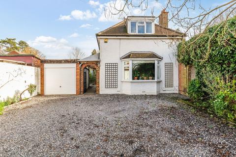 3 bedroom detached house for sale, Dovers Green Road, Reigate RH2