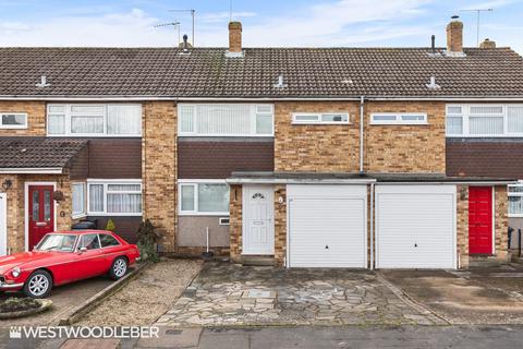 17 Caxton Road, Hoddesdon, EN11 9PD