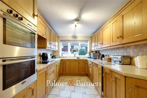 4 bedroom semi-detached house for sale, Woodfield End, Layer-de-la-Haye, Colchester, Essex, CO2