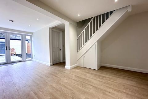 18 Annesdale, Ely, CB7 4BN