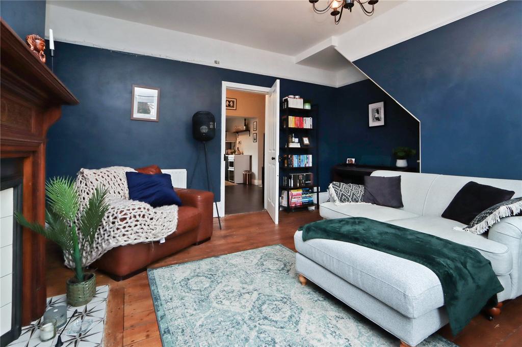 Living Room Pic 3