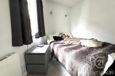 Flat 4, Priory Court Denmark Road, Kingston Upon Thames, KT1 2RT