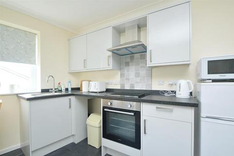 1 bedroom flat for sale, CHAIN FREE * SHANKLIN