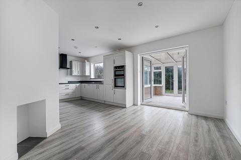 10 Oakham Road, Greetham, Oakham, LE15 7NN
