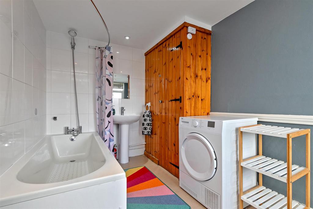 46 Cavendish Road-25.jpg