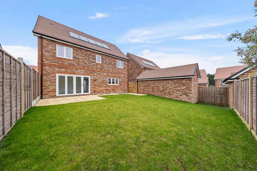 Externals&#64;5 Jay Ln Web06.jpg