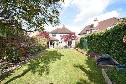 undefined, Bull Lane, Chalfont St. Peter, Gerrards Cross, SL9