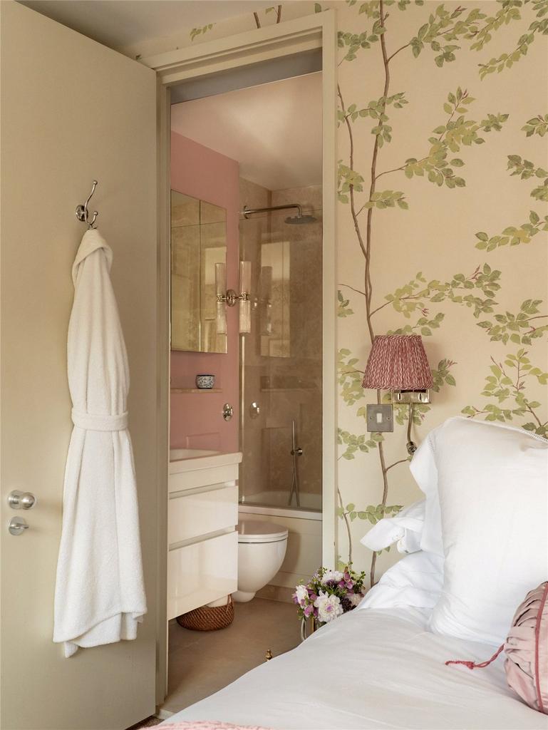 Principal Ensuite