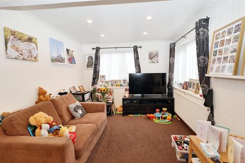 2 bedroom end of terrace house for sale, Stratfield Road, Borehamwood