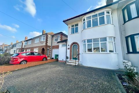 46 Ayr Way, Romford, RM1 4UH