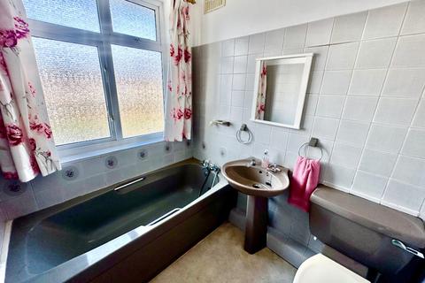 46 Ayr Way, Romford, RM1 4UH