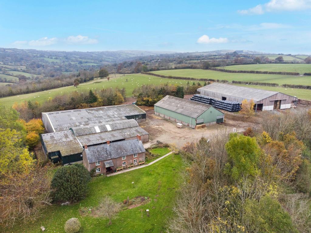 Cefn-Ceist Farm